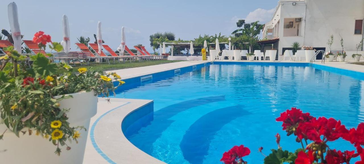Hotel Cristina Diamante Extérieur photo